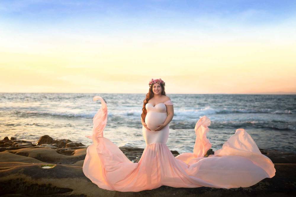 Choosing The Right Maternity Photographer In San Diego
